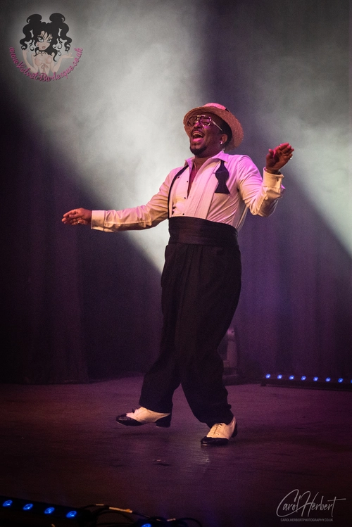 Darren Charles at The Velvet Burlesque Gallery