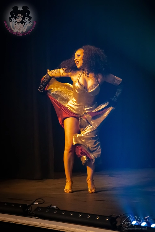 Demi Noire at The Velvet Burlesque Gallery
