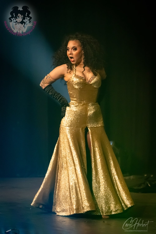 Demi Noire at The Velvet Burlesque