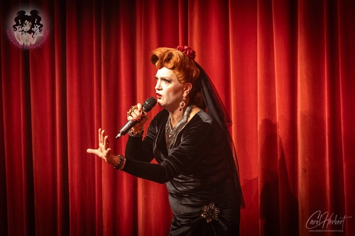 Eva von Schnippisch at The Velvet Burlesque