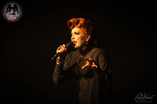 Eva von Schnippisch at The Velvet Burlesque