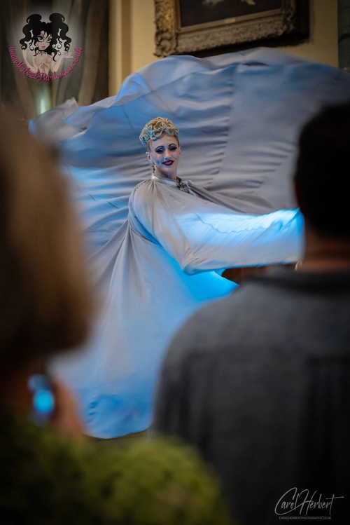 Lena Lenman at The Velvet Burlesque
