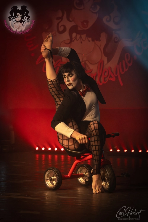 Twisted Nymph at The Velvet Burlesque