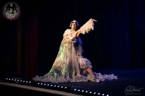 Vicky Butterfly at The Velvet Burlesque