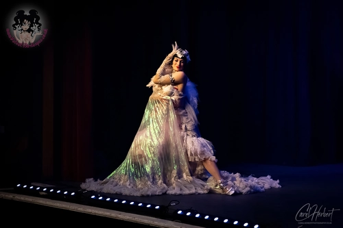 Vicky Butterfly at The Velvet Burlesque