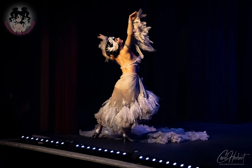 Vicky Butterfly at The Velvet Burlesque